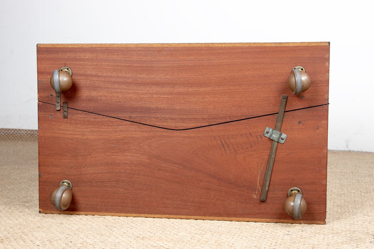 photo for sale Cabinet bar en palissandre et laiton sur roulettes, par Jørgen Clausen pour Brande Møbelfabrik, 1960.