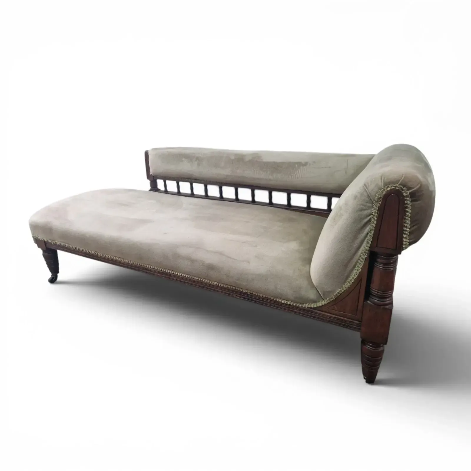 photo for sale Victorian Style Chaise Longue Button Back Daybed Lounge Chair Sofa Settee