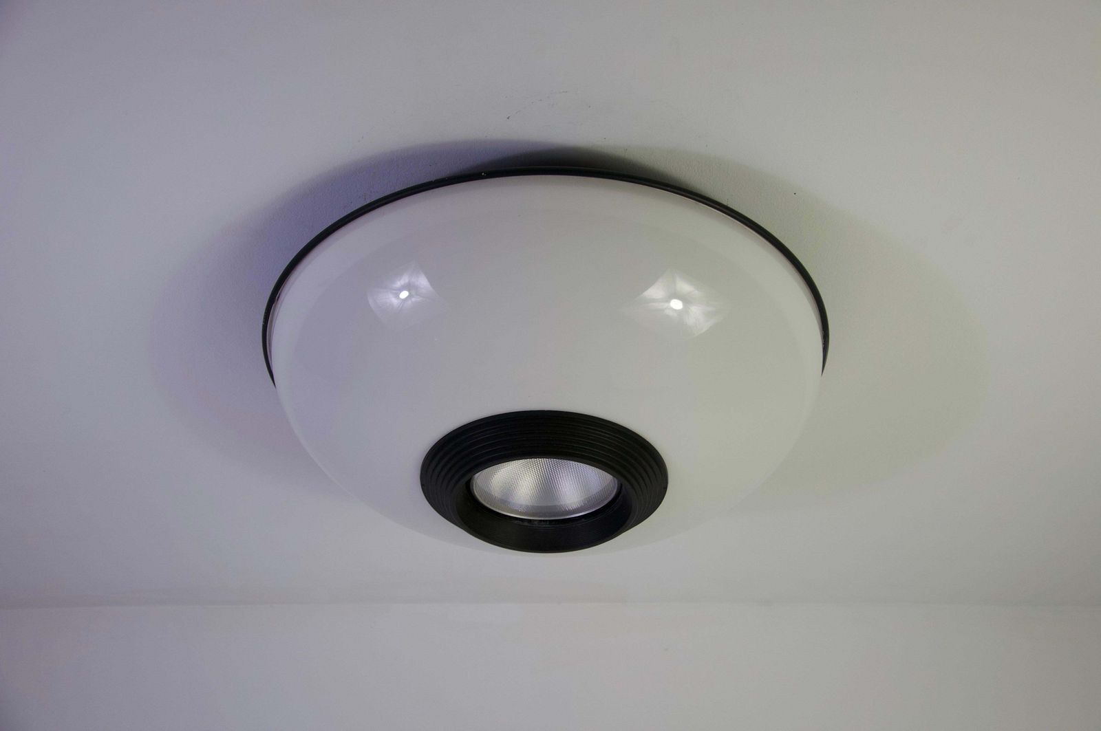 photo for sale Model Combi A305 plafondlamp van Arteluce, jaren 1970