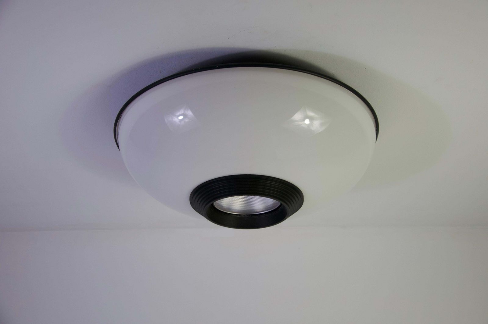 Verlichting Model Combi A305 plafondlamp van Arteluce, jaren 1970 photo