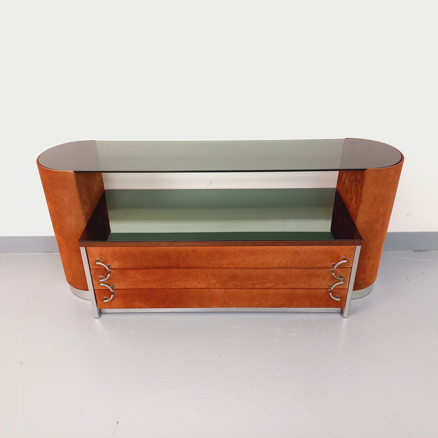 Space Age Kaptafel in Fluweel, Chroom en Gerookt Glas photo furniture