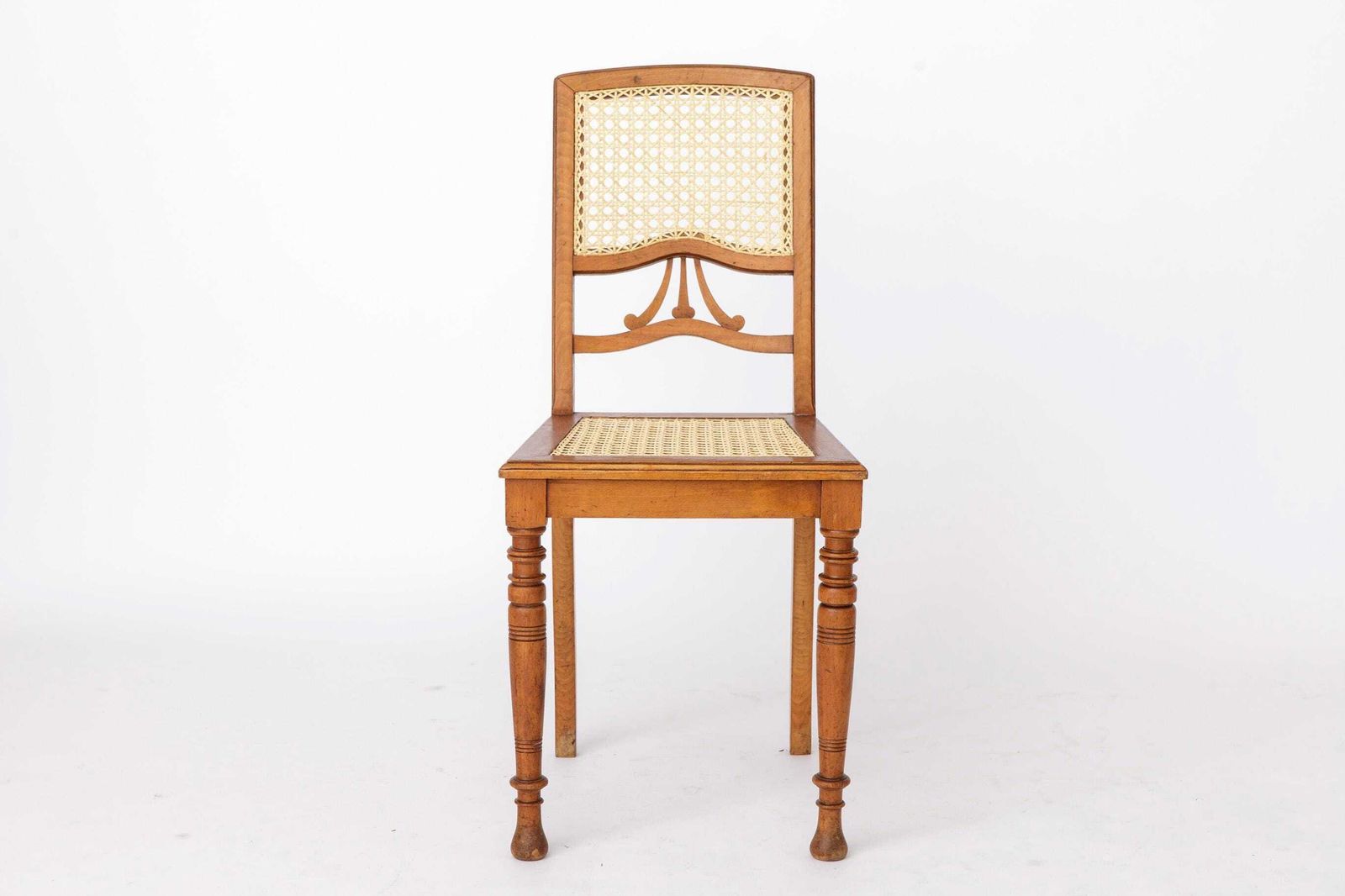 Antieke Belgische eetkamerstoel, gerestaureerde rieten stoel, beukenhout, ca. jaren 1920