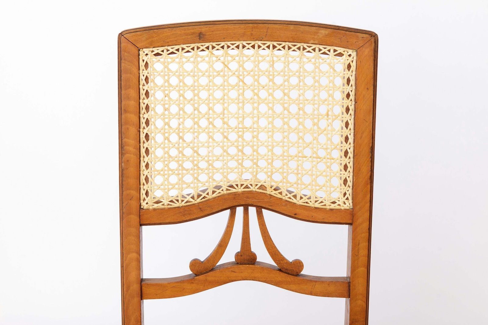 Antieke Belgische eetkamerstoel, gerestaureerde rieten stoel, beukenhout, ca. jaren 1920 photo for sale