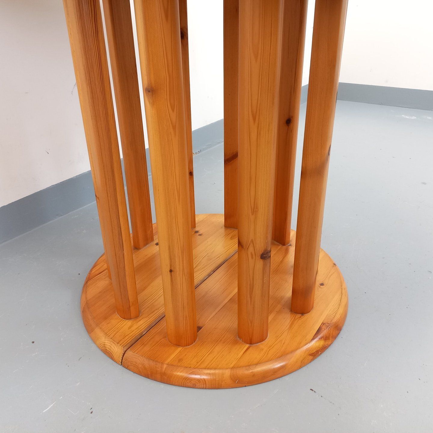 Round Table In The Style Of Rainer Daumiller, Made Of Pine, 2 photo vintage