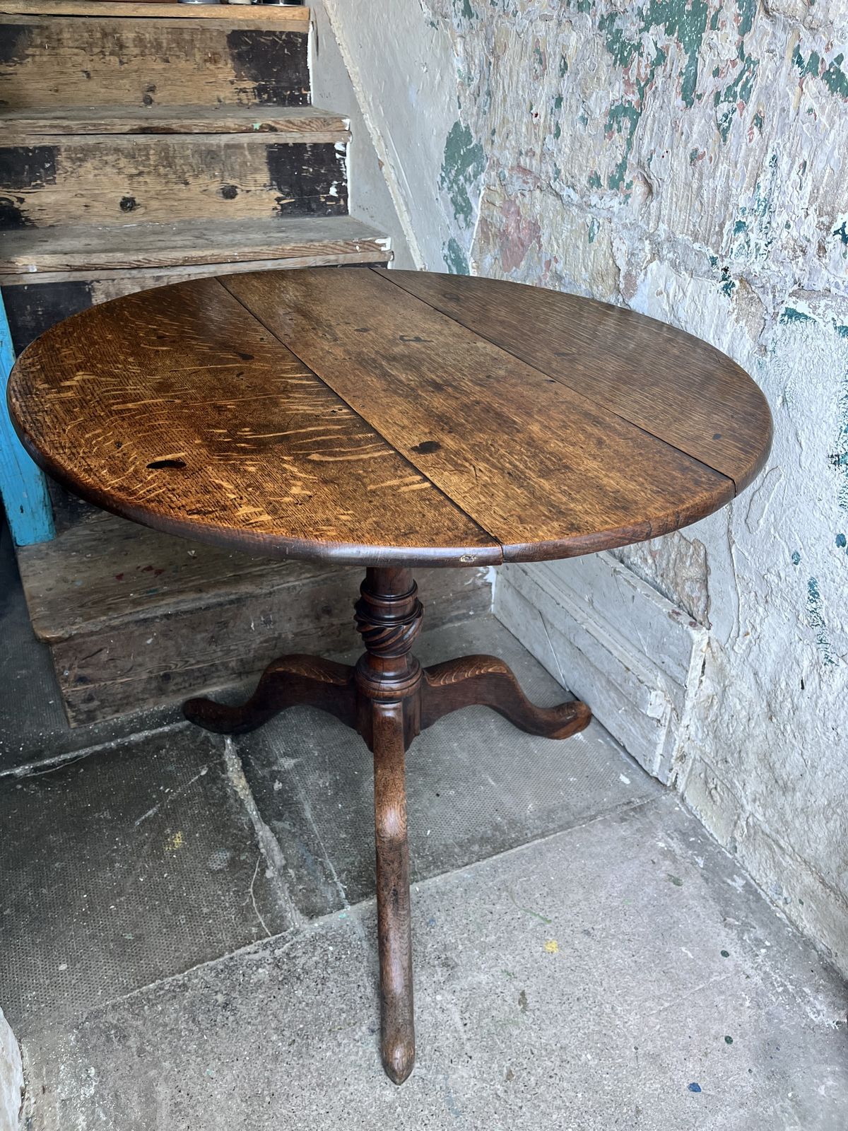 Georgian Oak And Yew Circular Tilt Top Wine Table photo furniture
