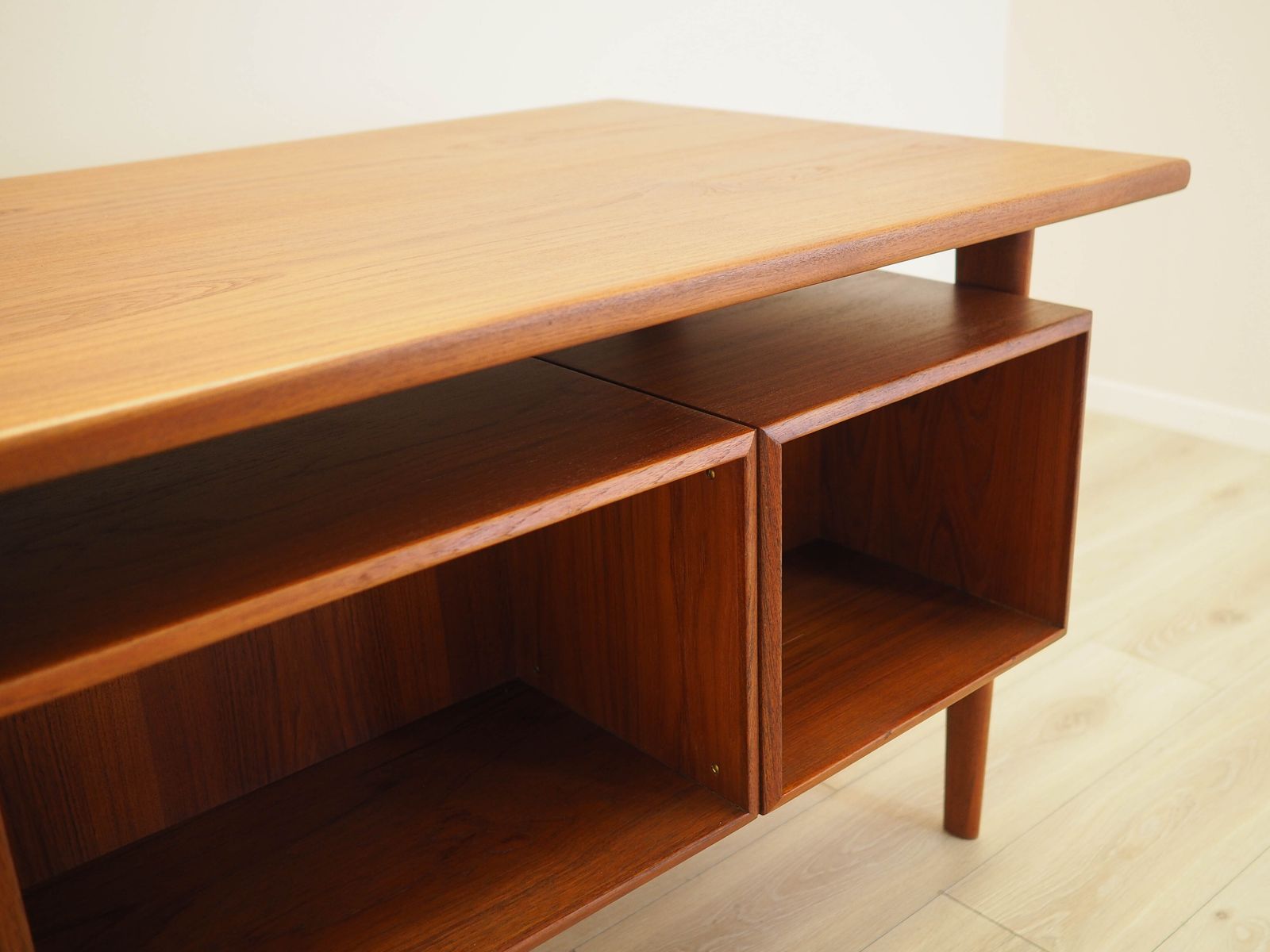 photo furniture Teak Desk, Danish Design, 1970s, Designer: Kai Kristiansen