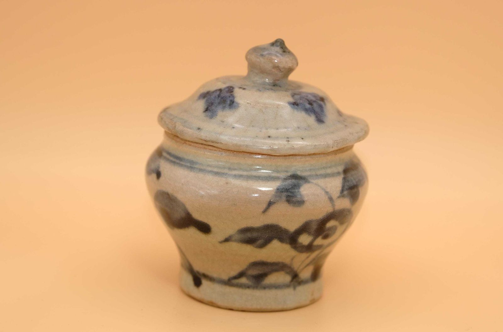 Antiek Chinees provinciaal blauw-wit aardewerken pot | Late Qing, vroege Republiek, volkskunst, ca. 1880-1920 photo 85.0