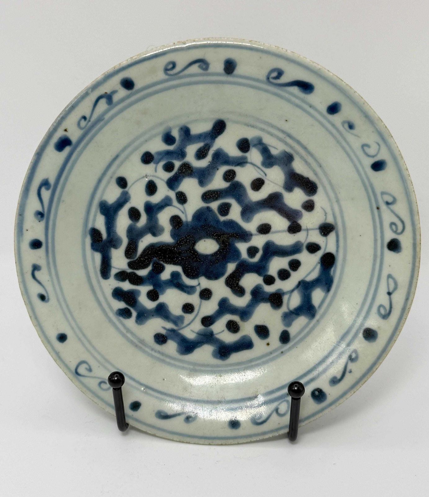 Antiek Chinees blauw-wit provinciaal bord, handgeschilderd granaatappelmotief, Ming-stijl