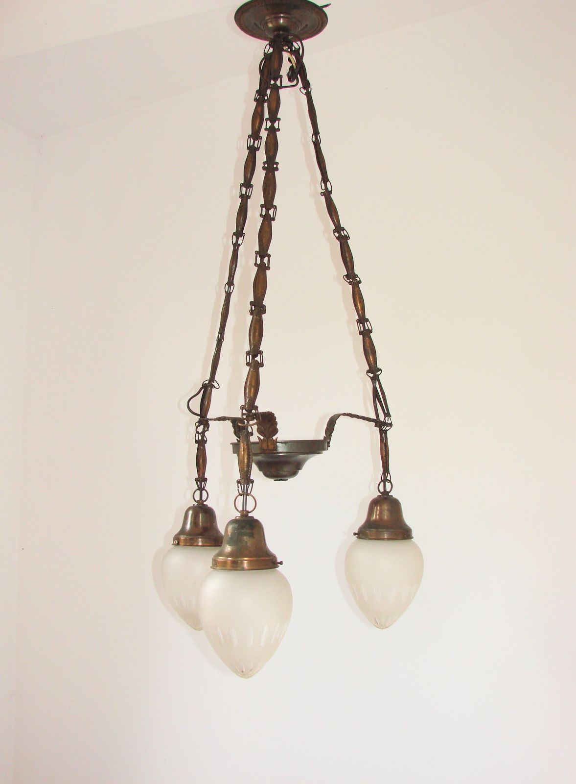 Een art deco hanglamp uit de jaren 1930 photo for sale