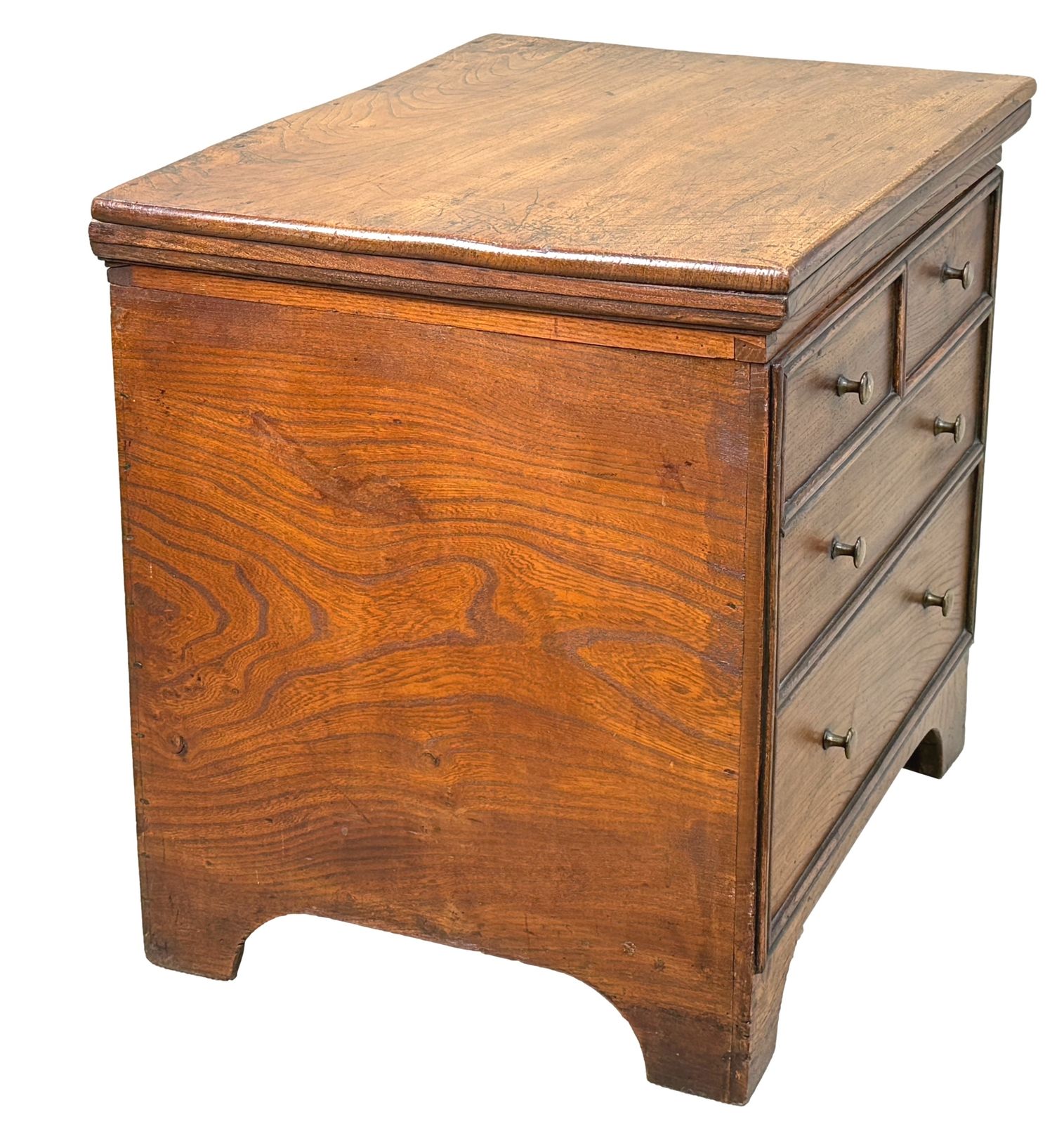 Zeldzame 18e-eeuwse close stool van iepenhout in de vorm van een kleine Georgische nachtkast (Engeland, ca. 1730) photo buy