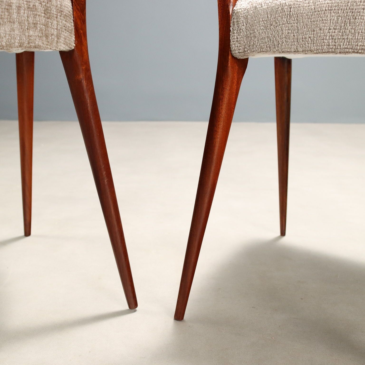 photo for sale Vintage stoelen, beuken, stof, design, Italië, jaren 1950, gerestaureerd