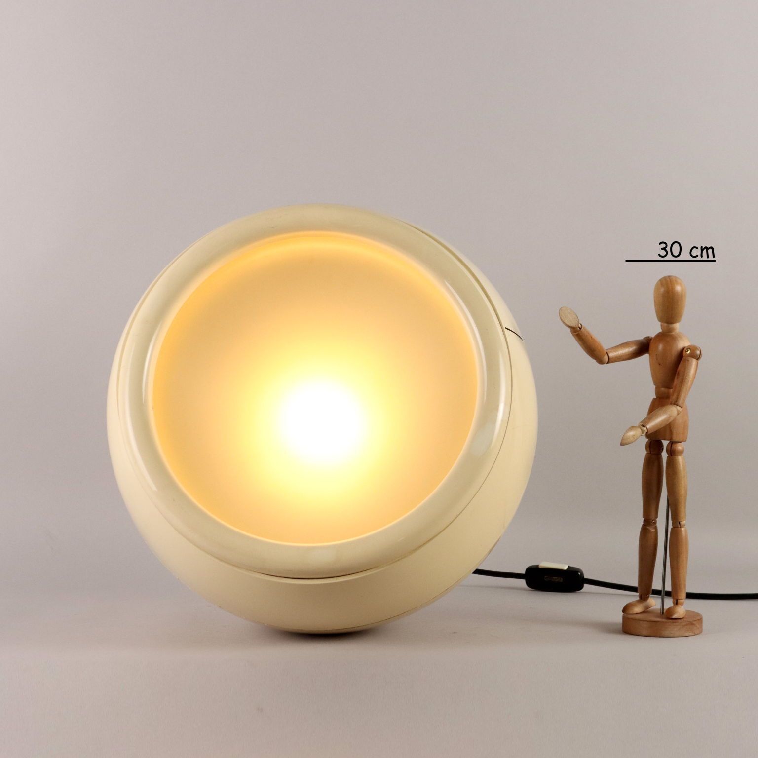 Artemide Pallade Lamp Design Studio Tetrarch Vintage 1970s photo furniture