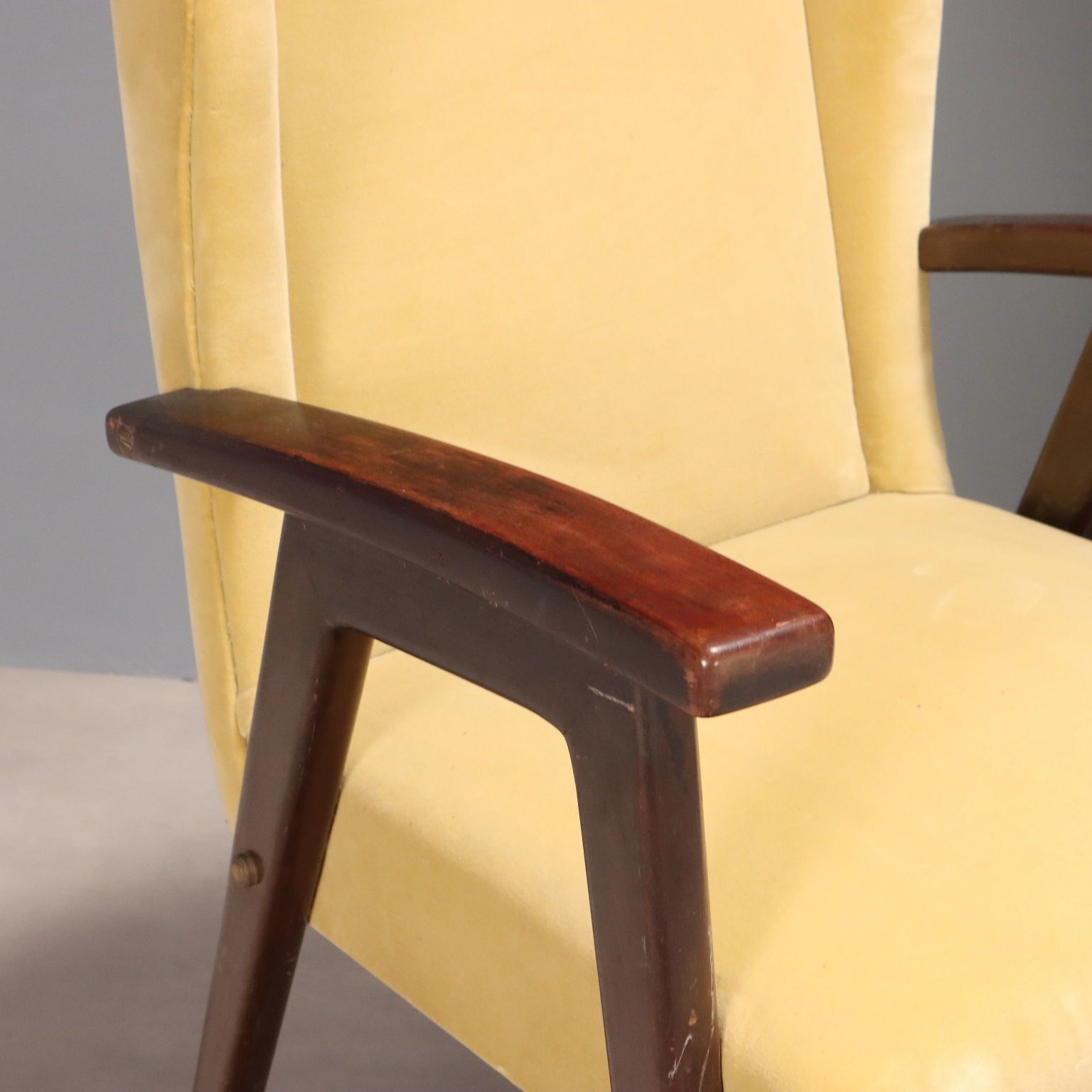 Vintage fauteuils, design, hout, schuim, stof, Italië, jaren 1960 photo 780.0