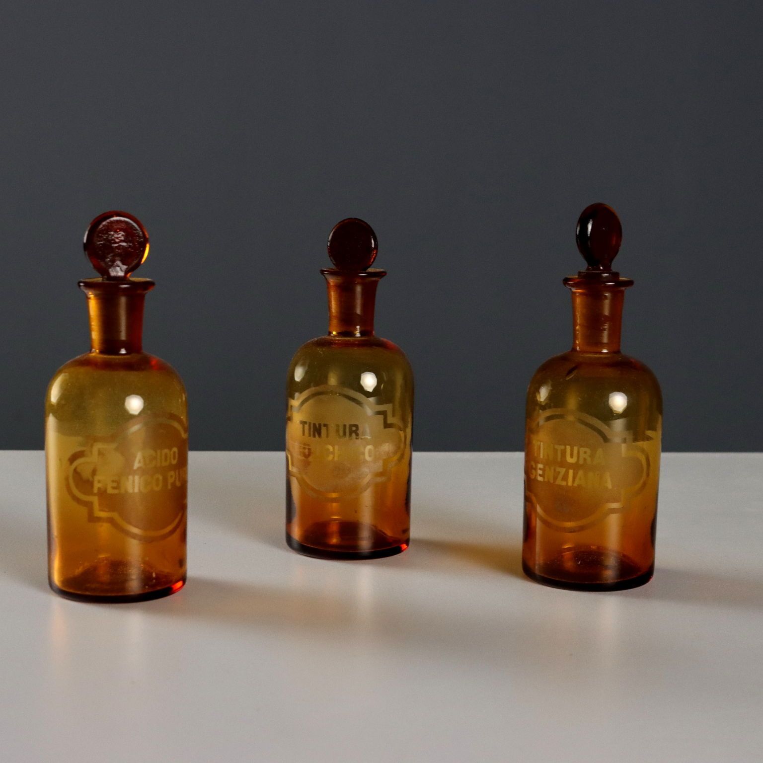 Vases de pharmacie d'époque, Italie, début du XXe siècle photo Décoration