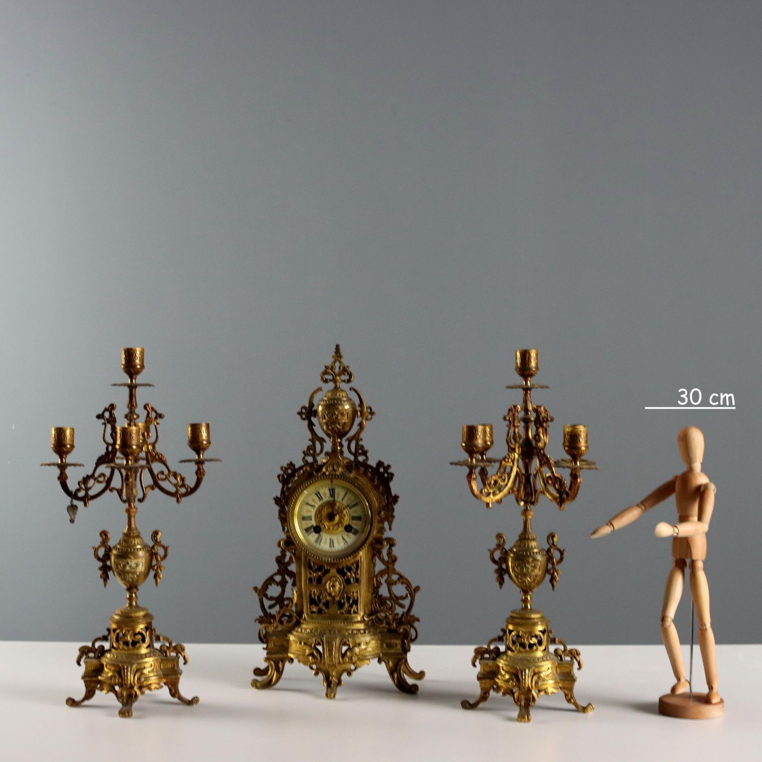 Antiek drieluik klok verguld brons eclectisch Frankrijk 19e 20e eeuw photo furniture