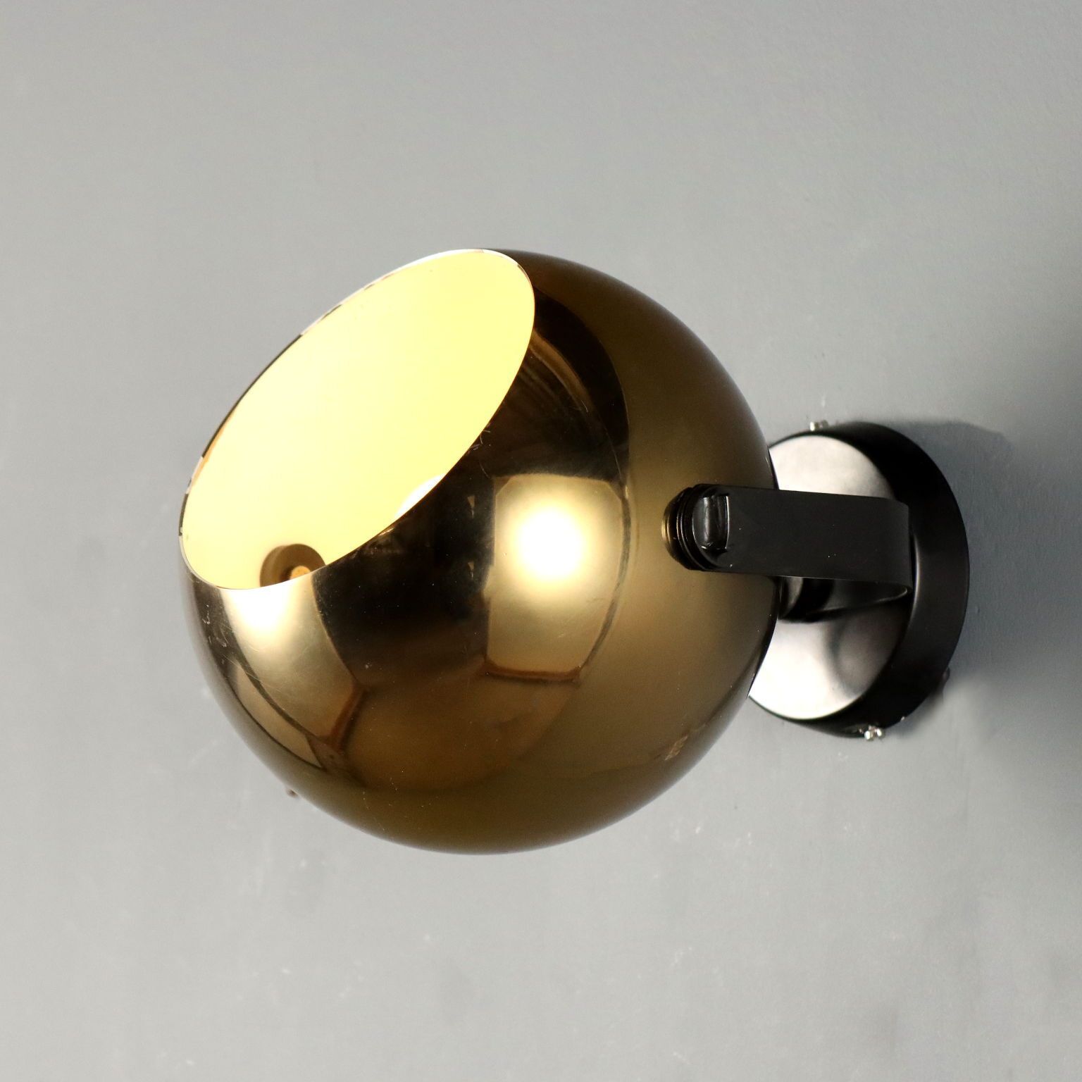 Vintage Wall Lamp Adjustable Metal Design Italy 1960s photo for sale