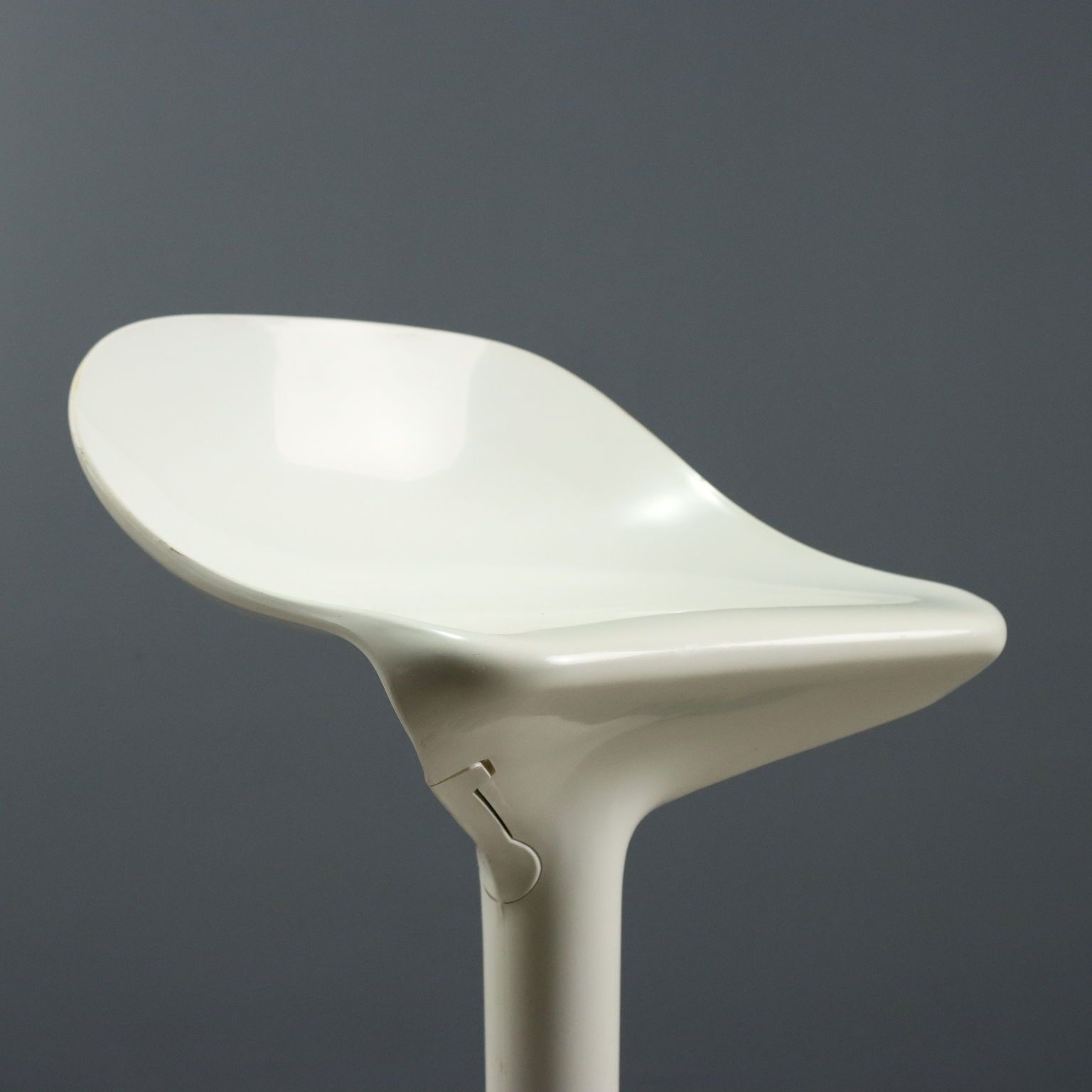 Tabouret Kartell Spoon vintage, par Antonio Citterio, années 2000 photo Mobilier