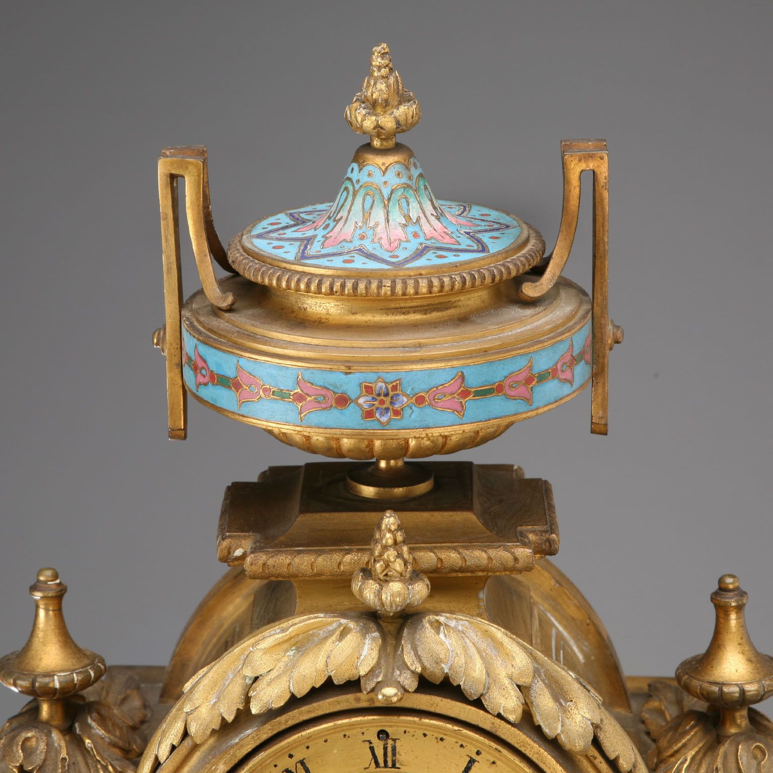 photo furniture Antieke klok, verguld brons, Frankrijk, 19e-20e eeuw