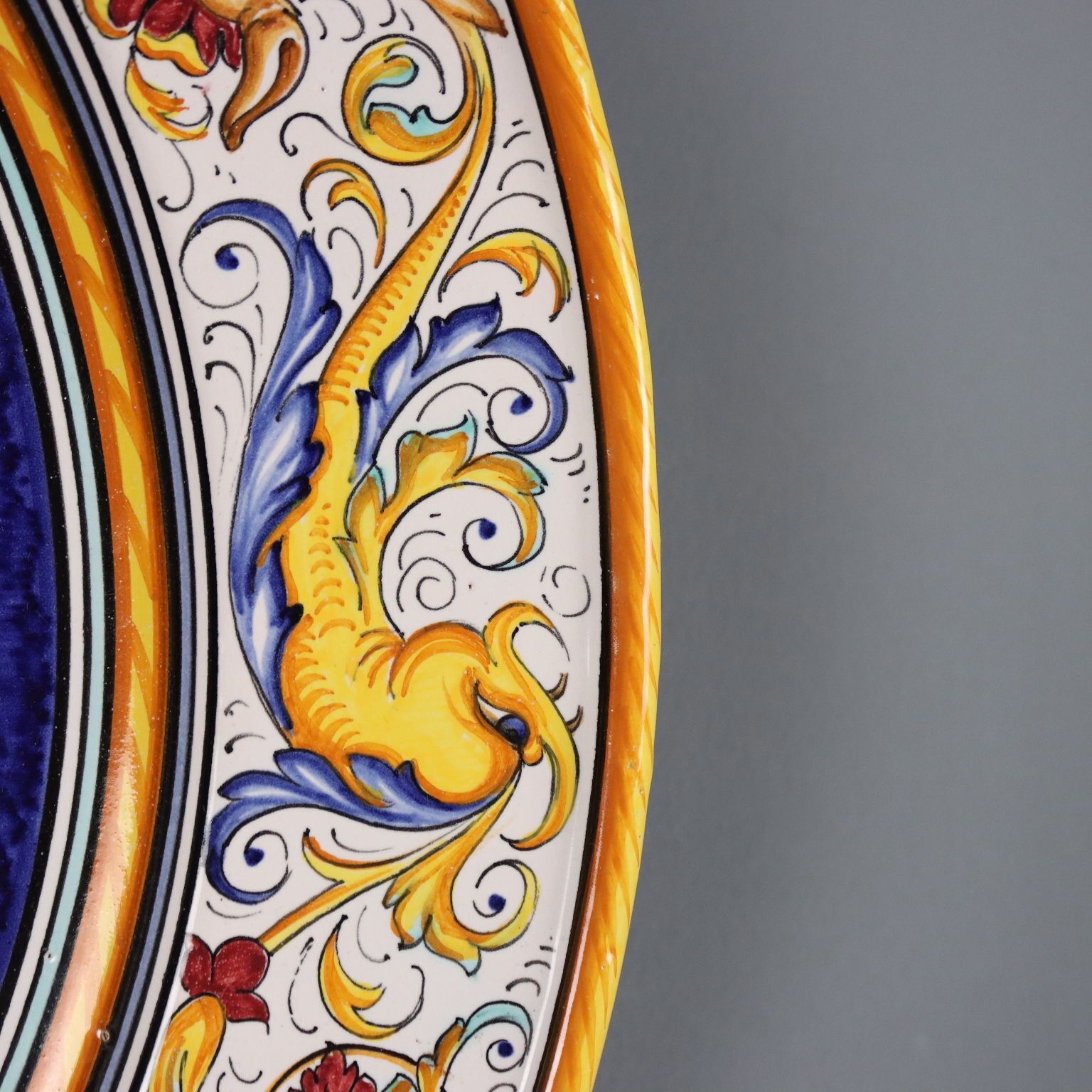 Assiette en majolique de Deruta vintage, manufacture F.lli Mari, Italie, XXe siècle photo buy