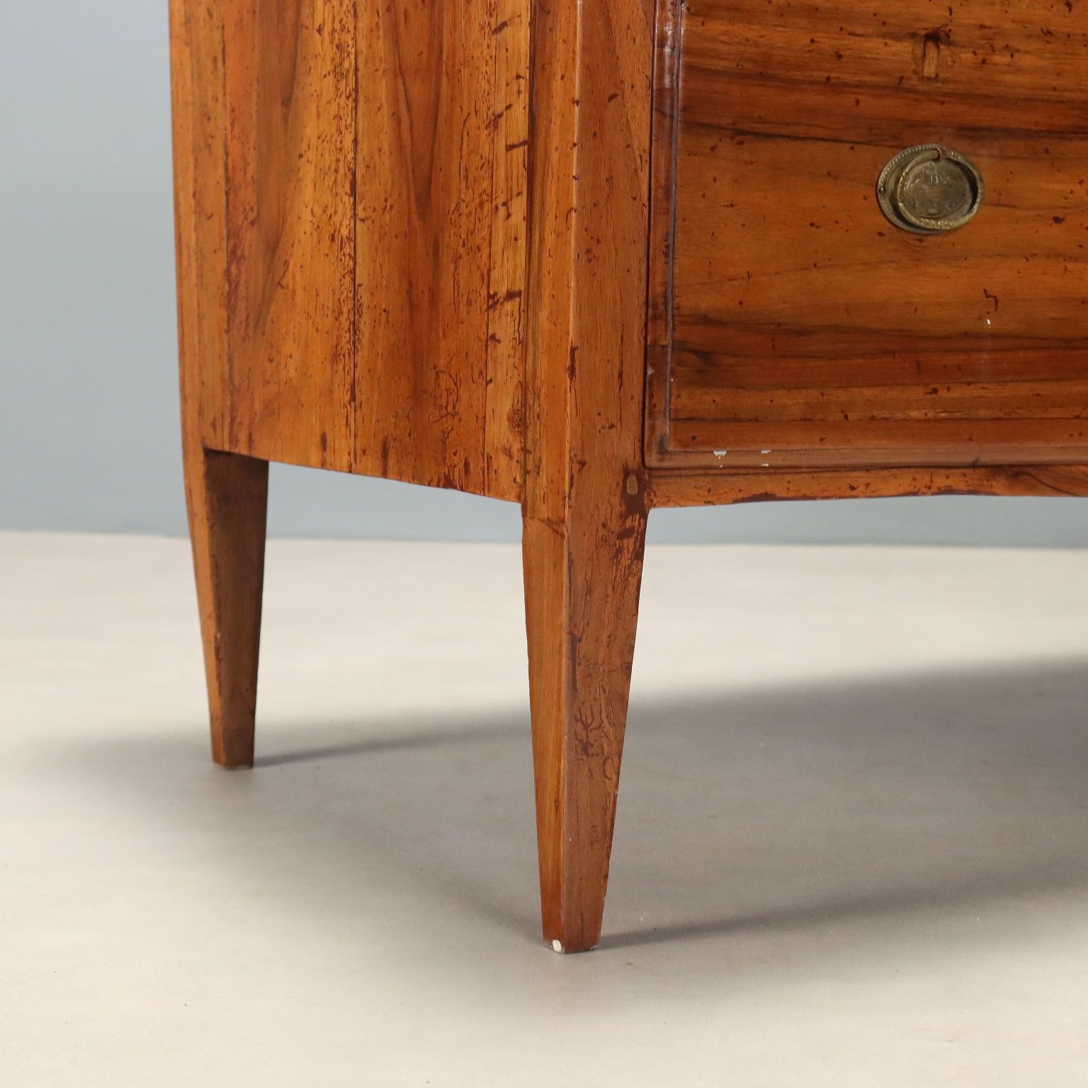 Bureau Directoire d'époque en noyer, 5 tiroirs, Italie, XIXe siècle photo buy