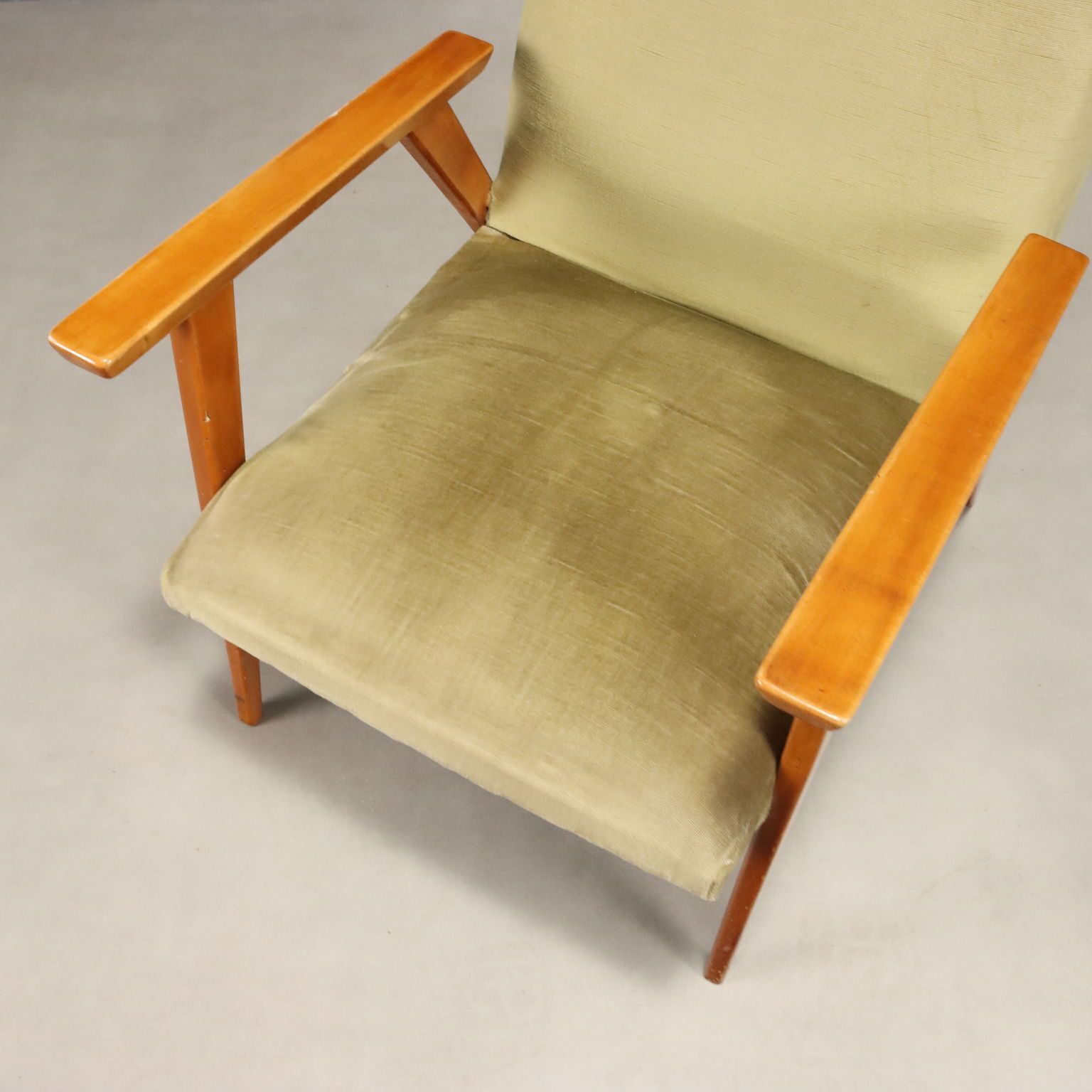 Fauteuil vintage en hêtre et velours, design italien, années 1960, à restaurer photo buy