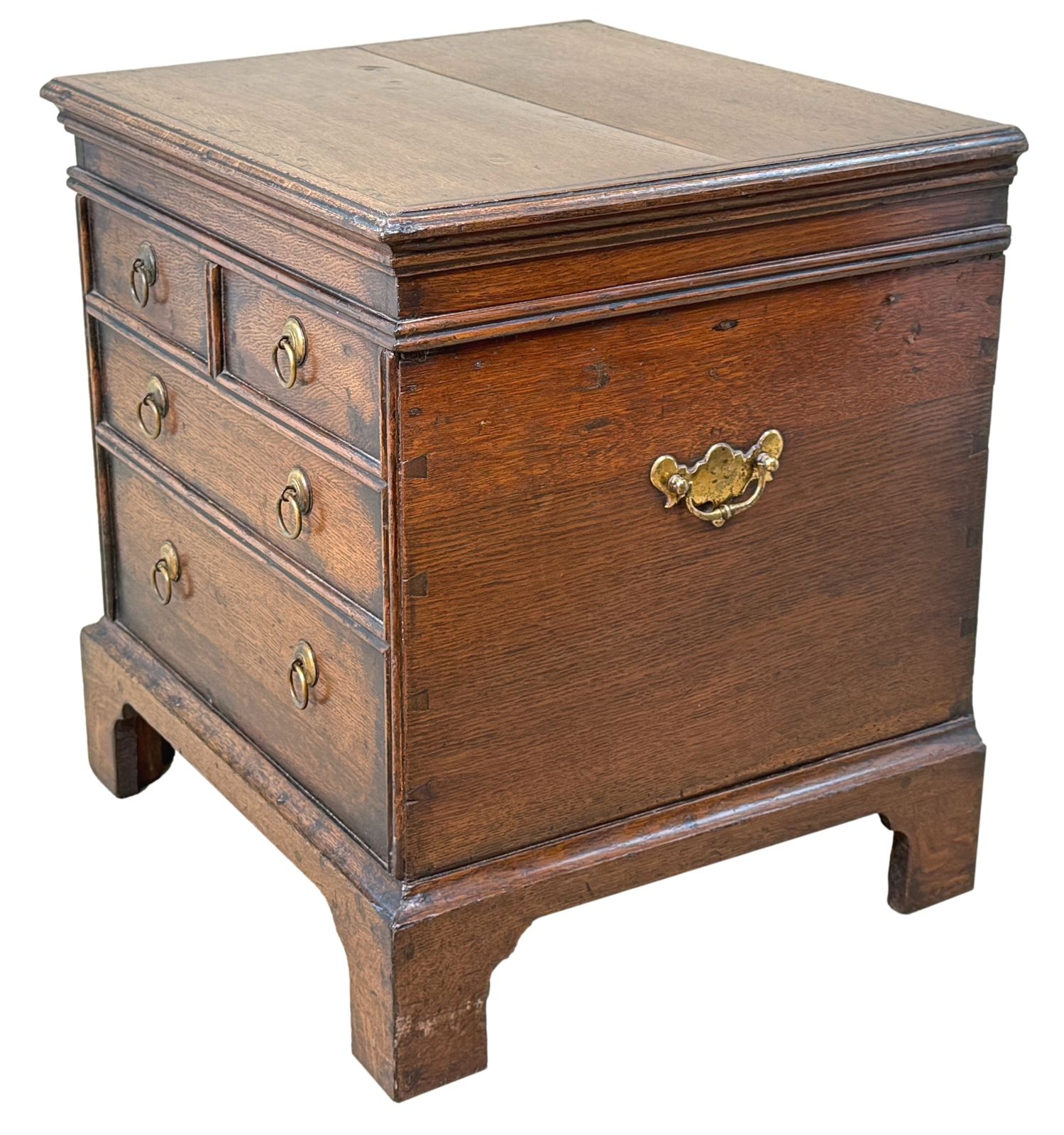 Chaise percée en chêne d'époque XVIIIe siècle, rare, en forme de petite table de chevet (Angleterre, vers 1720) photo furniture
