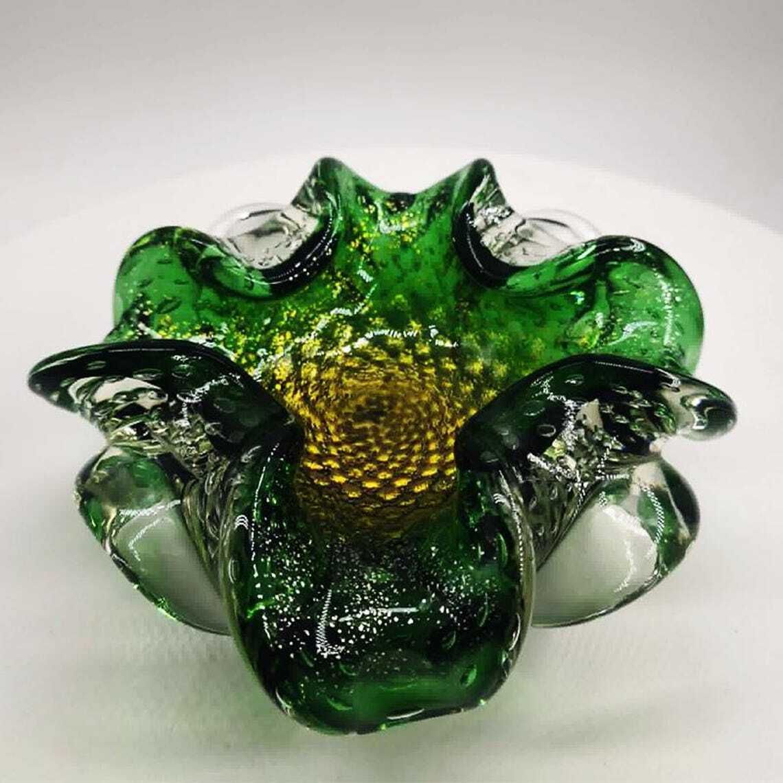 Cendrier ou vide-poche en verre de Murano, années 1960. Fabriqué en Italie. photo for sale