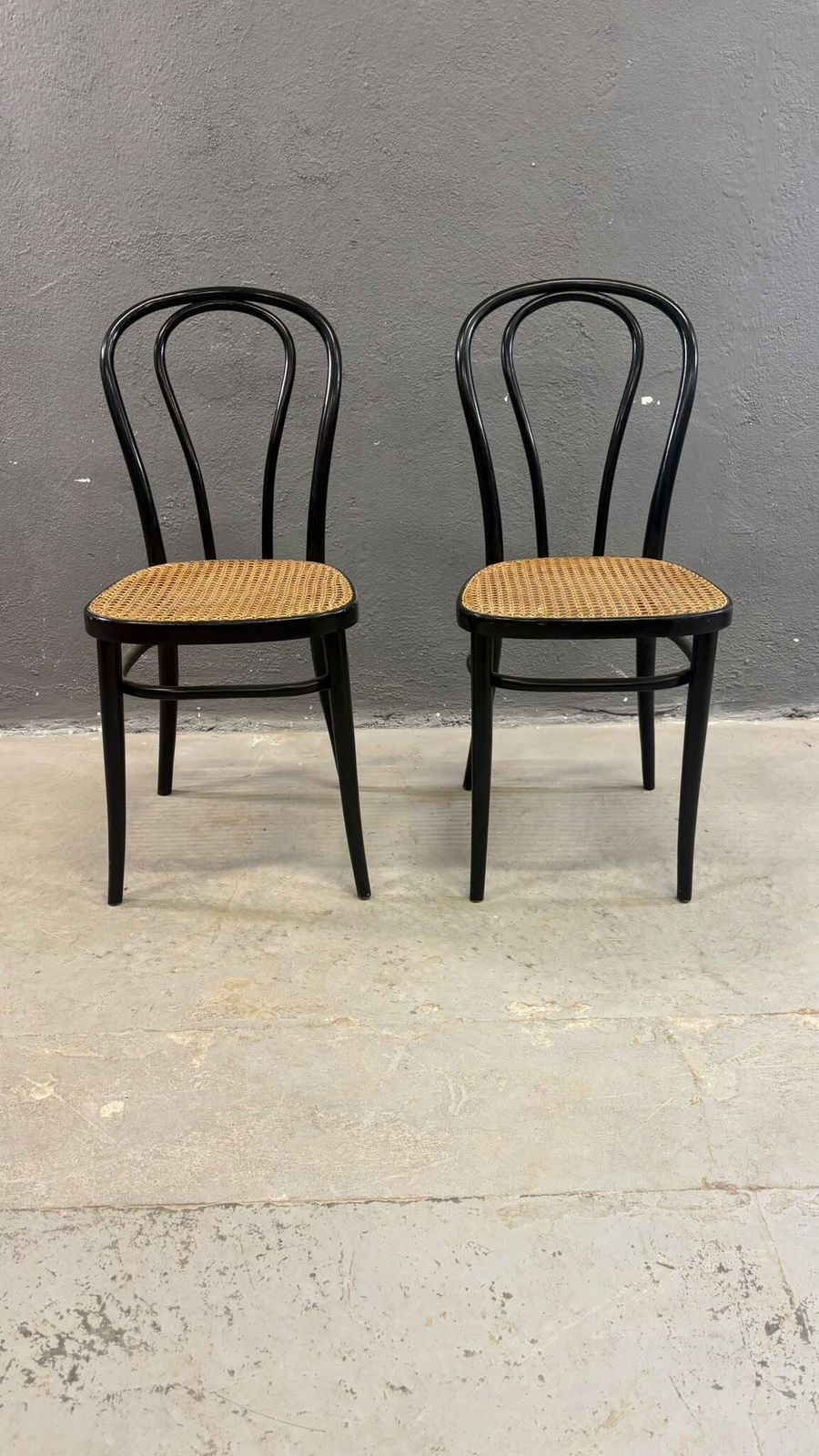 Paar Bentwood Stoelen, Weens Stro Zittingen, jaren 1960, Polen photo furniture