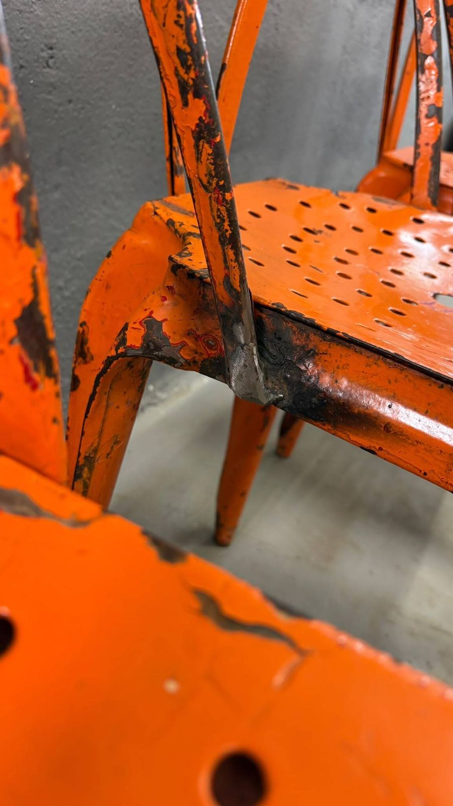 Set van vier industriële metalen eetkamerstoelen van Joseph Mathieu, geschilderd staal, jaren 1920, Frankrijk photo vintage