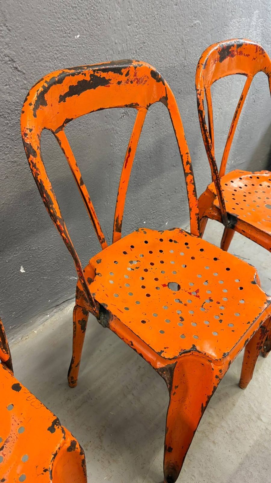 Set van 6 industriële metalen eetkamerstoelen van Joseph Mathieu, gelakt staal, jaren 1920, Frankrijk photo furniture