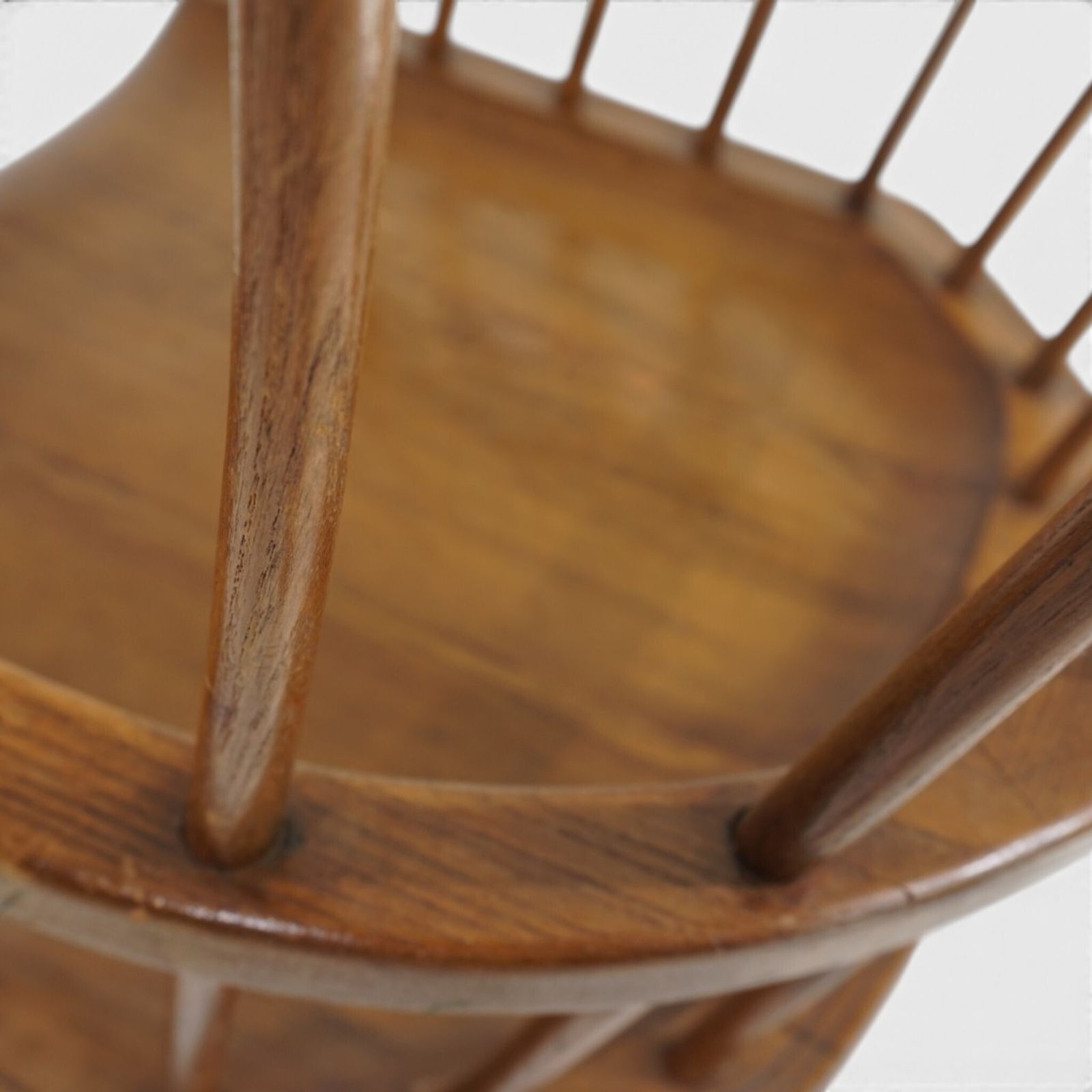 Paar handgemaakte Windsor loungestoelen, Engeland, ca. 1960 photo buy