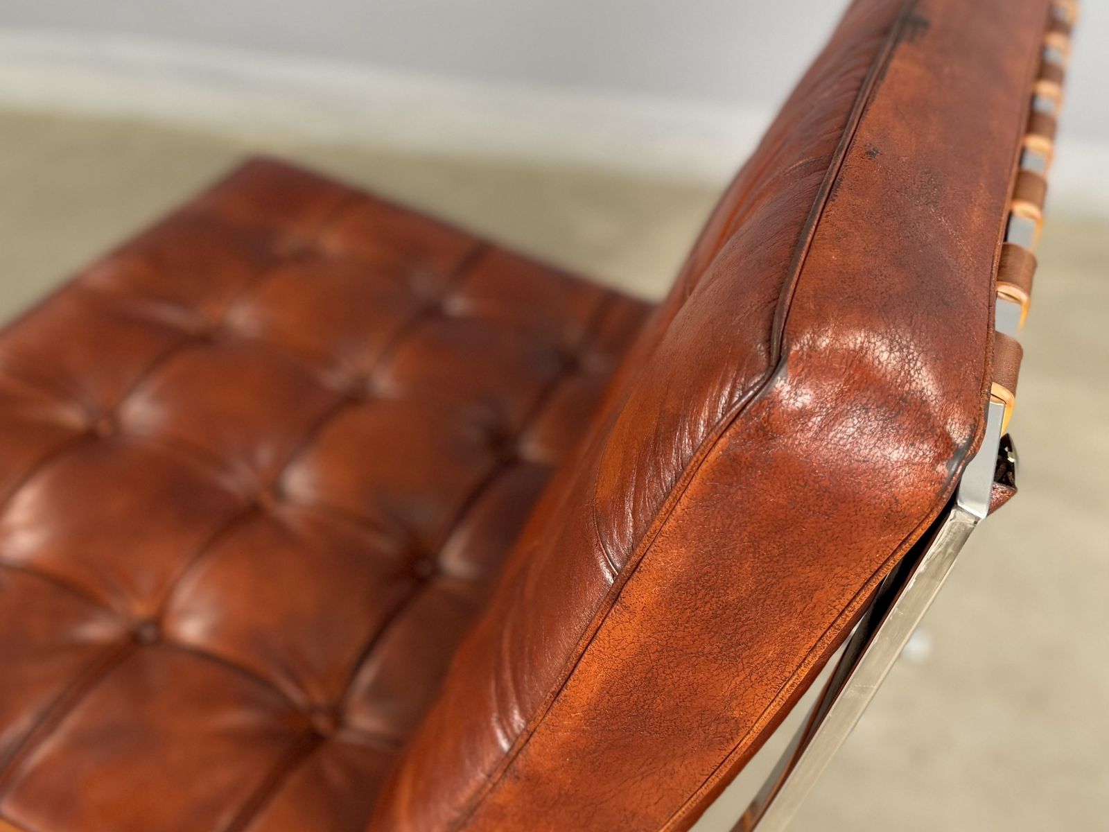 photo vinterior Barcelona Chair Leather Lounge Brown Tan Accent Chair Bauhaus Statement Armchair
