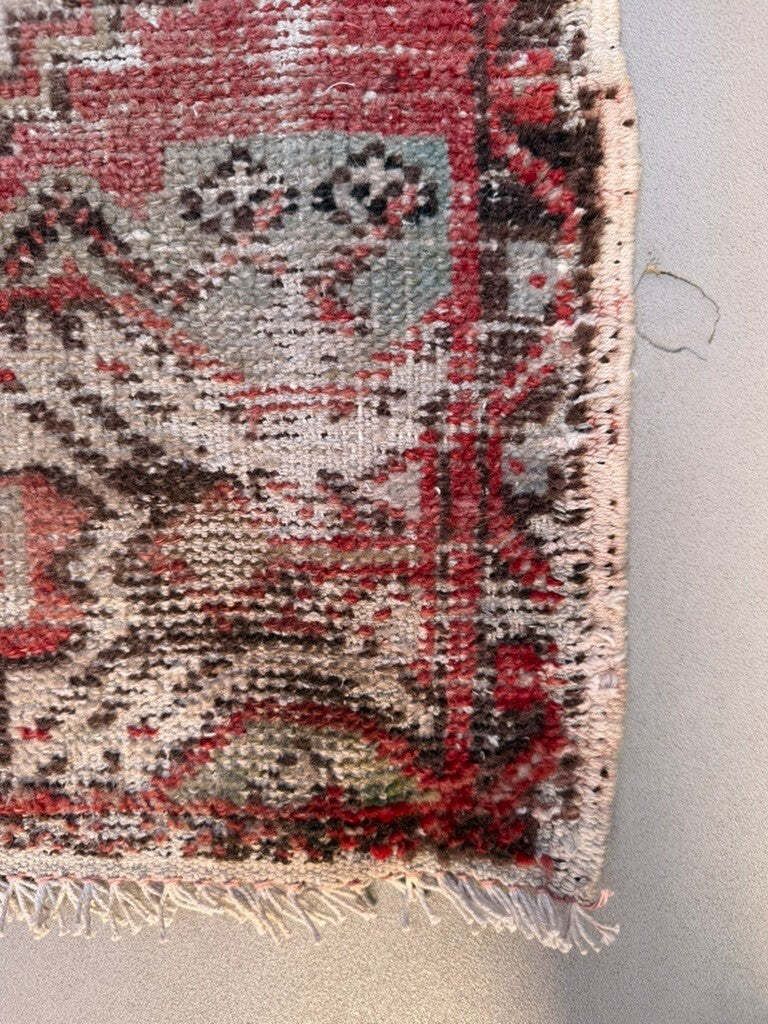 Small Vintage Turkish Rug 54x90 Cm, Short Runner, Shabby, Mini Carpet 2556 photo 115.0