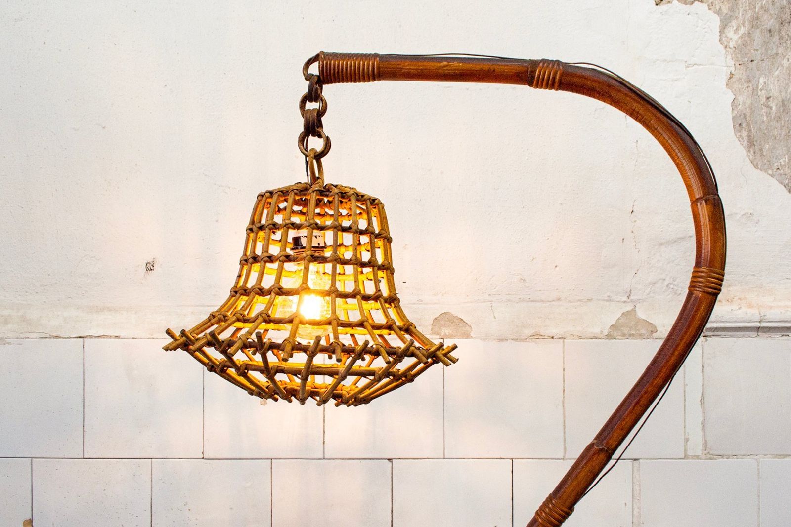 Vloerlamp van rotan en bamboe, Italië, 1950 photo for sale