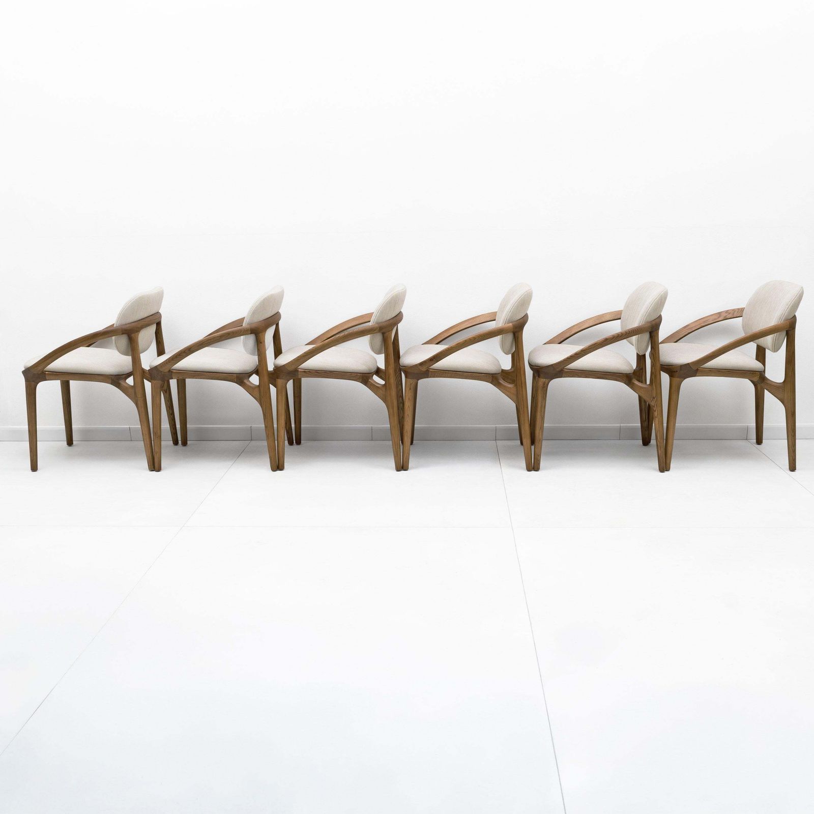 Set Of Six Contemporary Italian Dining Chairs With A Sculptural Curved Frame photo 4675.0