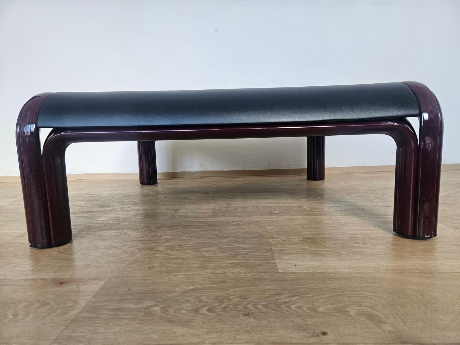 photo furniture Zeldzame mid-century salontafel Orsay, Knoll, Gae Aulenti