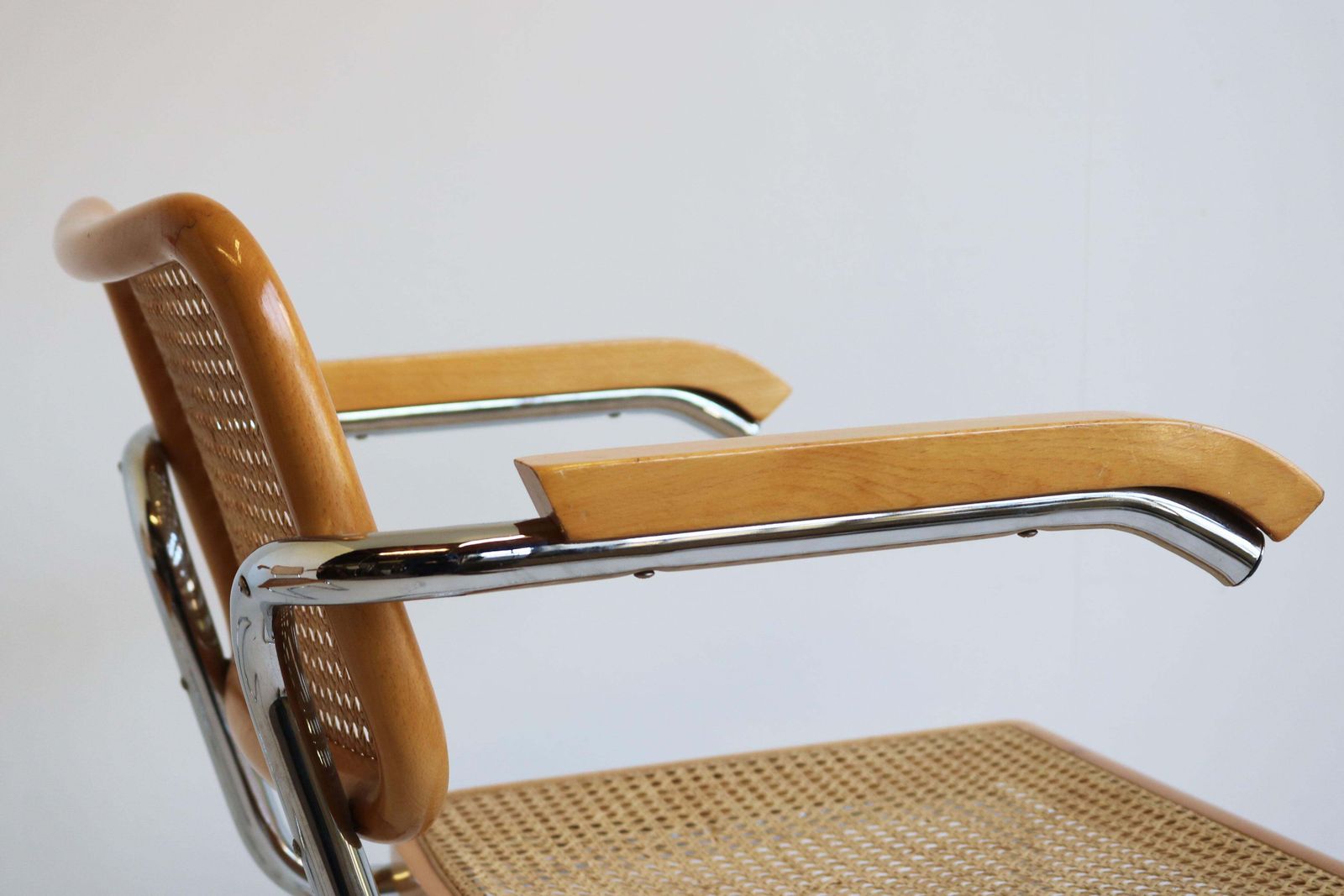 Pair Of B64 Cesca Armchairs By Marcel Breuer 1970s Made In Italy Chrome Beech photo vinterior