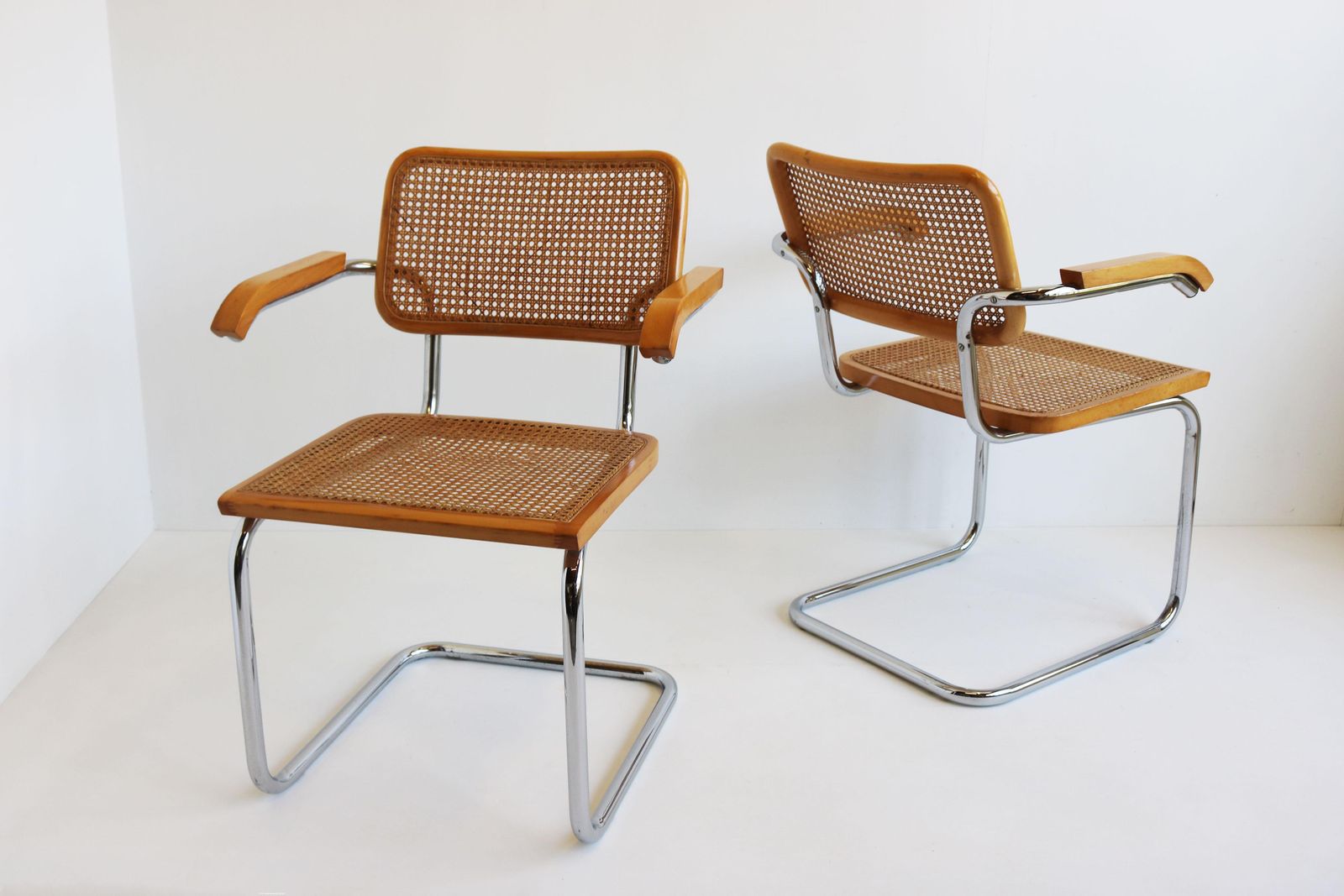 Paire de fauteuils B64 Cesca par Marcel Breuer, années 1970, fabriqués en Italie, chrome et hêtre #2 photo furniture