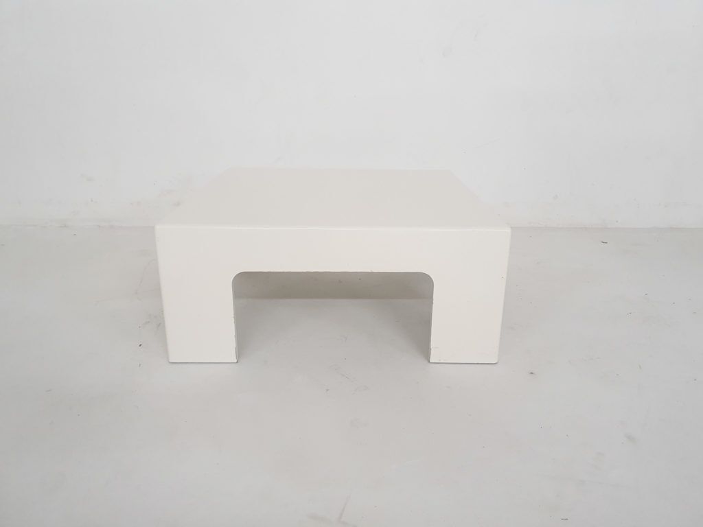 Witte vierkante salontafel, toegeschreven aan Marc Berthier, Frankrijk, jaren 1970 photo Meubels