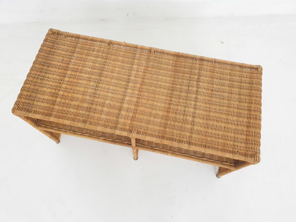Mid-Century rieten dressoir, Frankrijk, ca. jaren 1960 photo buy