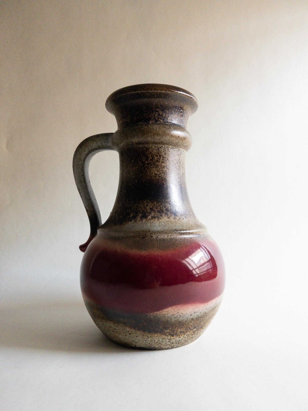 photo for sale Scheurich West German Pottery vaas, grote rode keramiek, jaren 1970 decor
