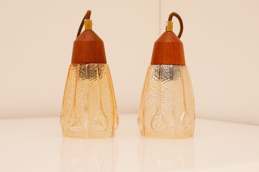 photo for sale Hangende Glazen Lampen van Pukeberg, Zweden, ca. jaren 1960, Set van 2