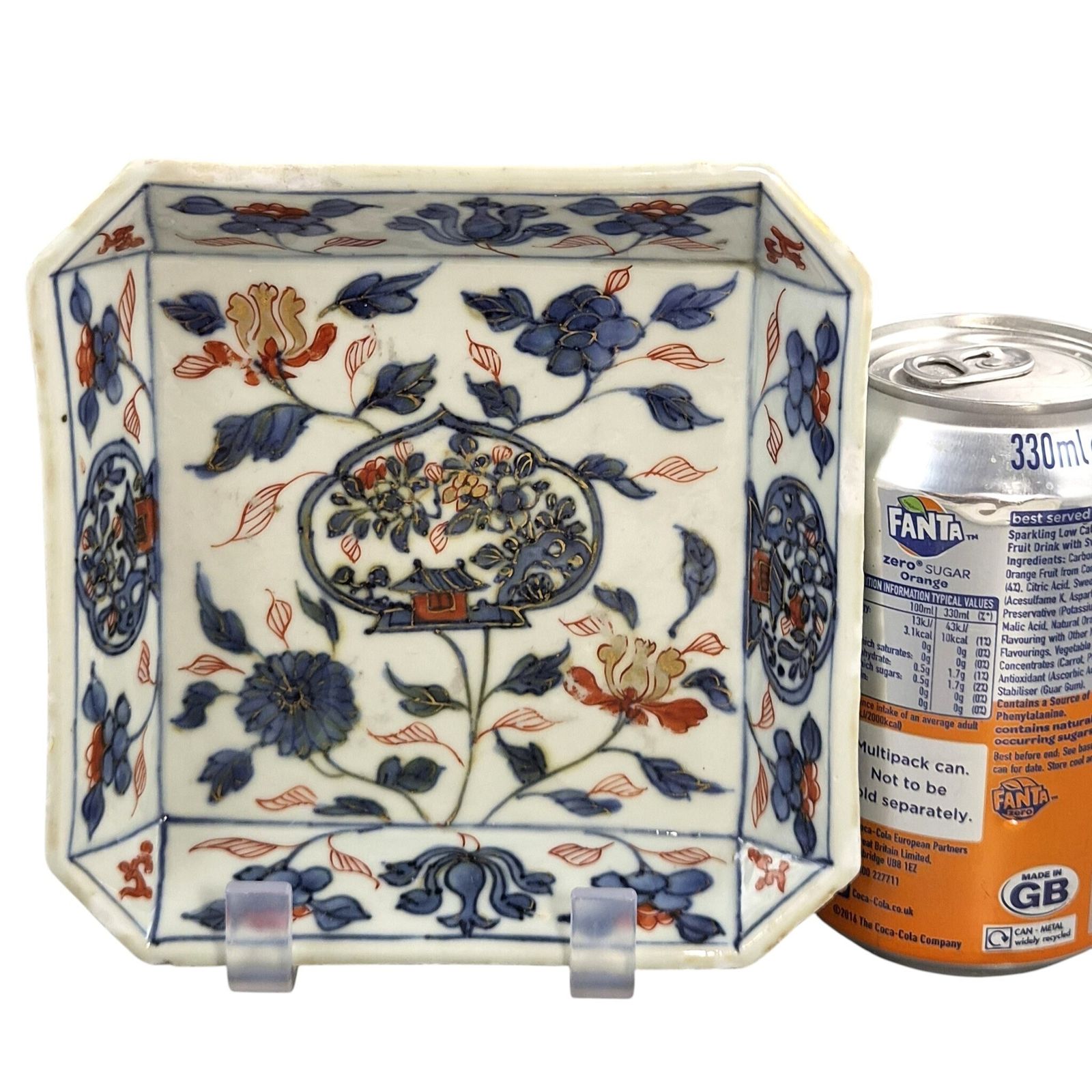 Chinese Imari Porseleinen Vierkante Schaal, Kangxi-periode, ca. 1700-1720 photo Woonaccessoires