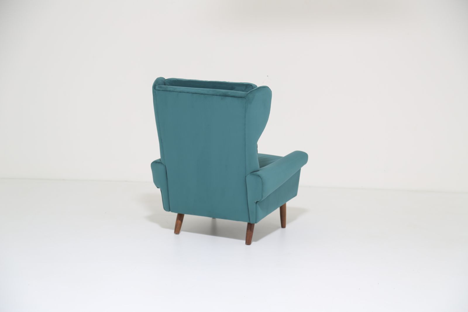 Mobilier Fauteuil lounge vintage en velours poly bleu sarcelle, par Svend Skipper, Danemark, années 1960 photo