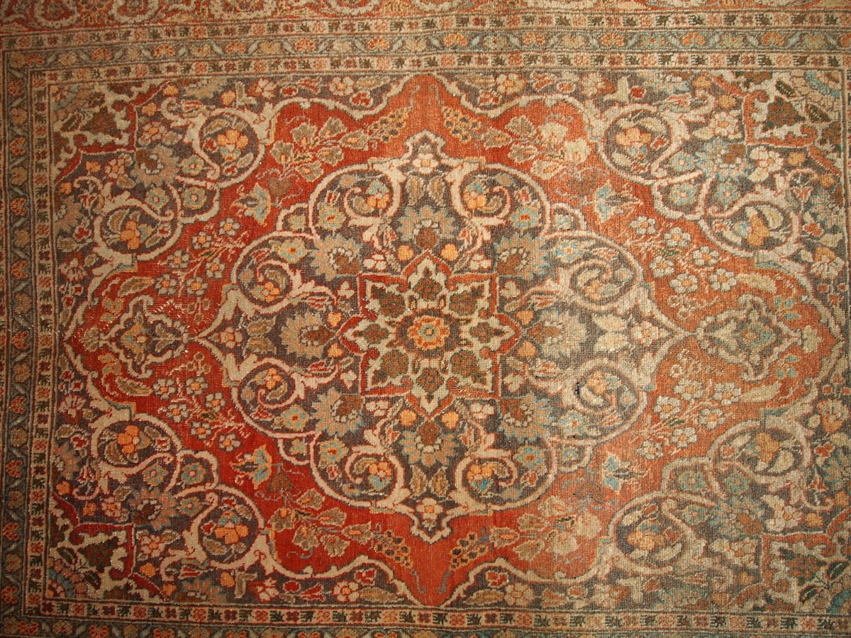 Tapis oriental fait main, 128 cm x 179 cm, laine, années 1920 photo for sale