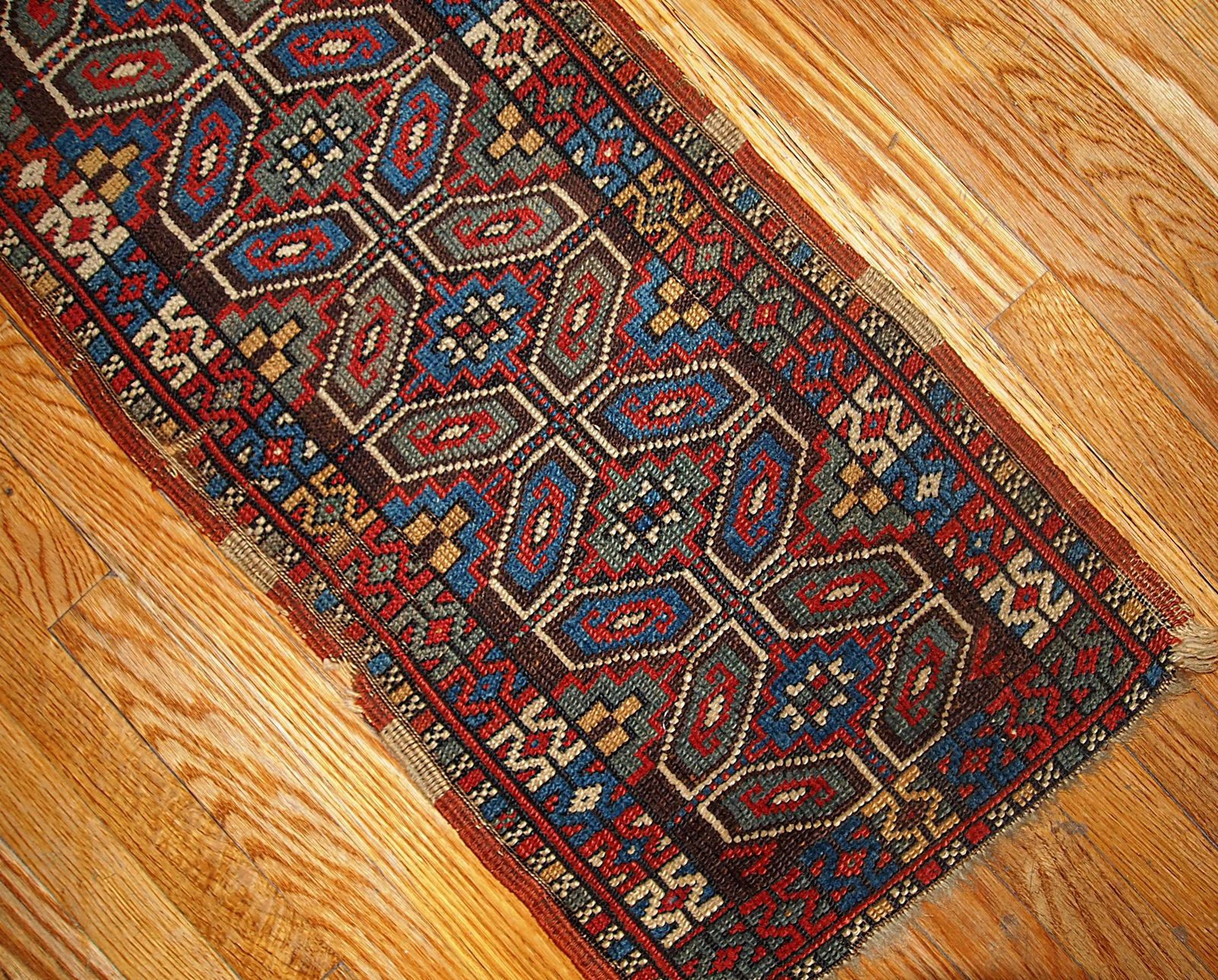 Tapis Yastik turc d'époque, fait main, 45 cm x 91 cm, années 1880 photo for sale