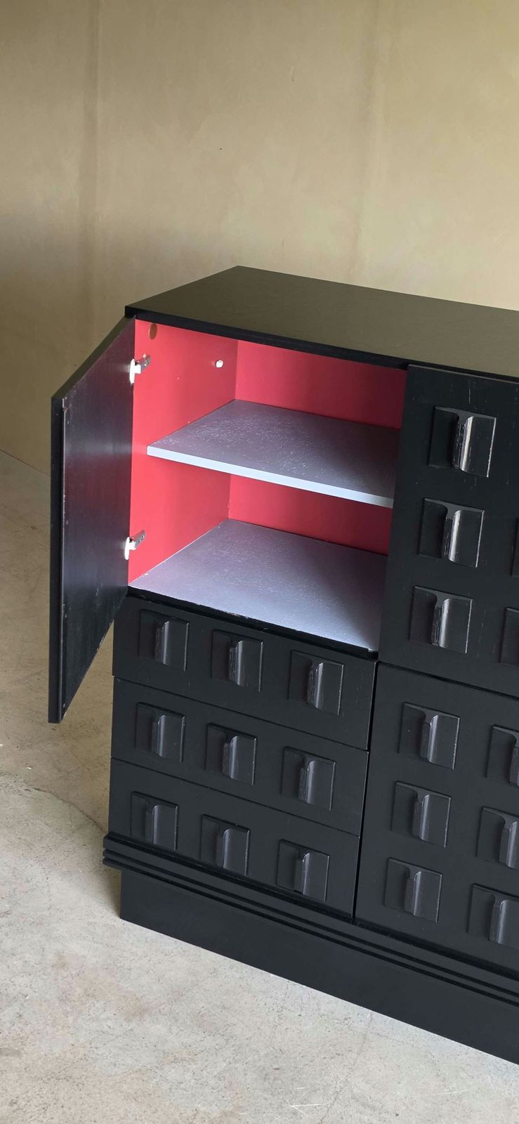 Black Belgian Brutalist Cupboard, 1970s photo vinterior