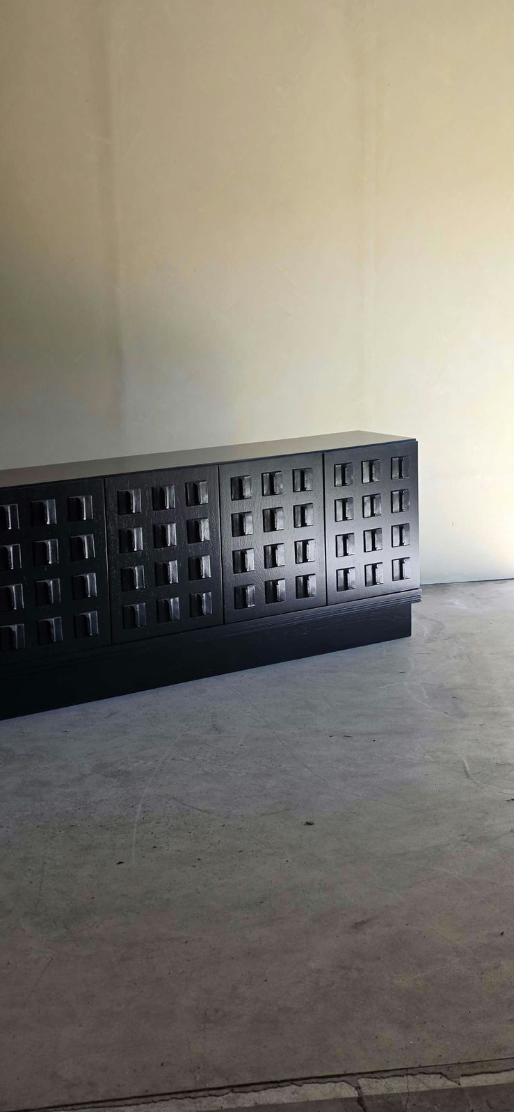 Zwart Belgisch Brutalistisch Dressoir, jaren 1970 photo for sale