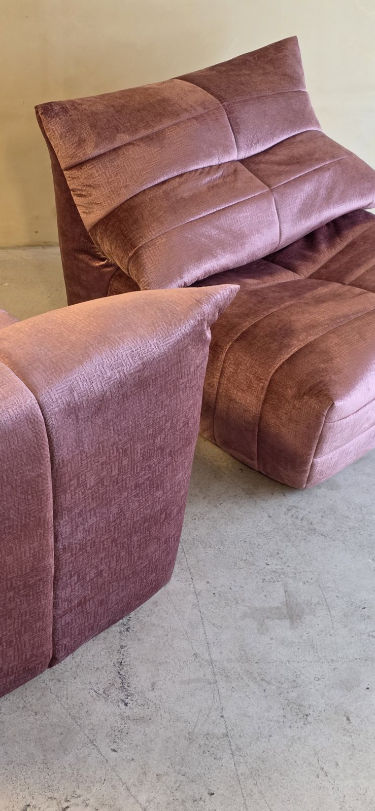 4200.0 Set Of 2 Lounge Chairs By Marc Held For Dunlopillo In Velvet Rose Fabric, 1970s photo