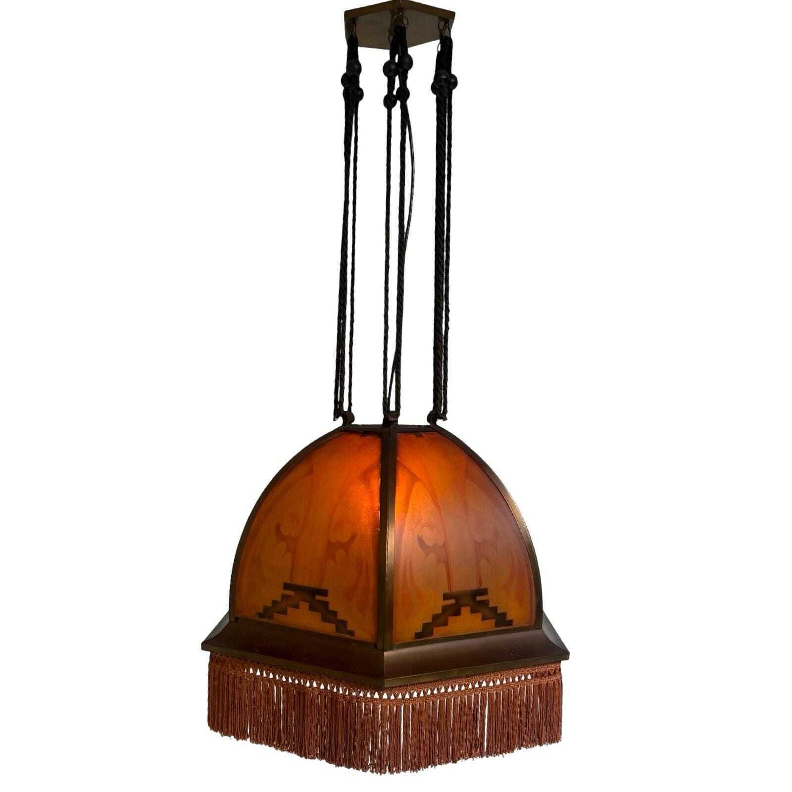 Art Deco / Amsterdamse School   Glas-in-lood Hanglamp   Bronzen Frame   In De Stijl Van Tuschinski   Geen Barsten, Volledig Compleet.